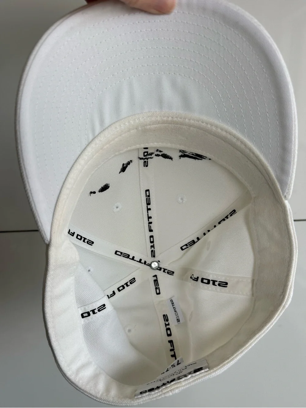 210 Fitted Hawaiian Islands Hat Cap White Black Size 7 1/4- 7 5/8 Hawaii